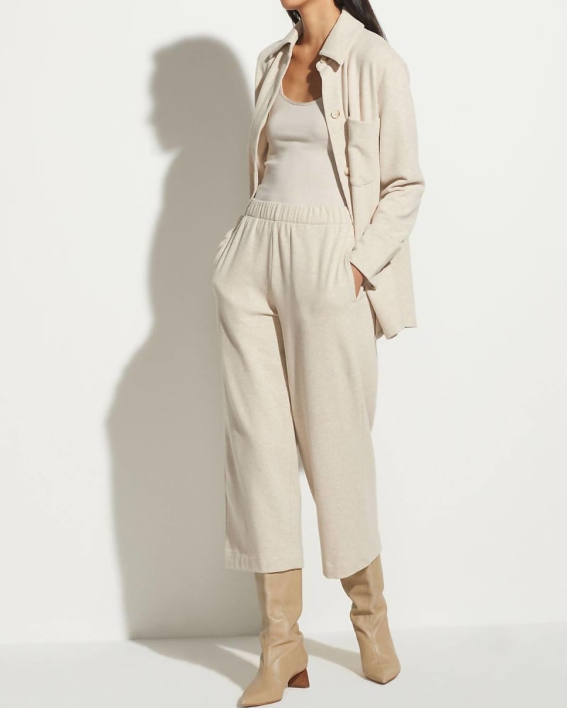 Front of a model wearing a size L Cropped Sweatpants in White Sand in White Sand by Vince. | dia_product_style_image_id:338825